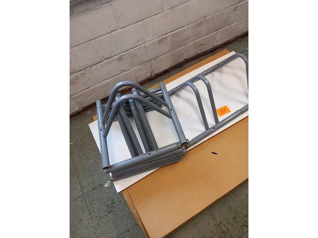 Staanders - afbeelding 1 van  3