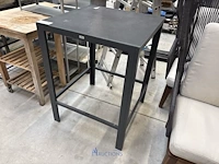 Staantafel bois le duc
