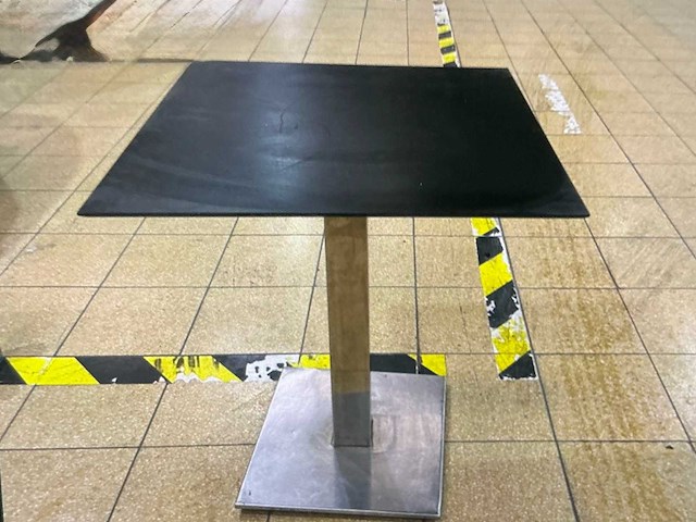 Staantafels winkel/horeca meubilair (9x) - afbeelding 1 van  5