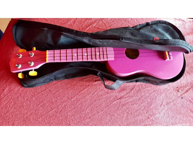 Stagg kinder ukelele - afbeelding 1 van  2