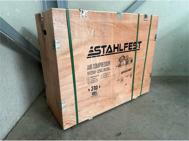 Stahlfest 100 liter v-twin zuigercompressor - afbeelding 1 van  4