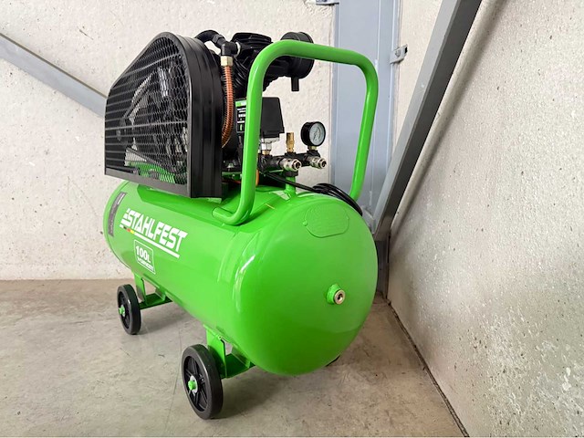 Stahlfest 100 liter v-twin zuigercompressor - afbeelding 13 van  15