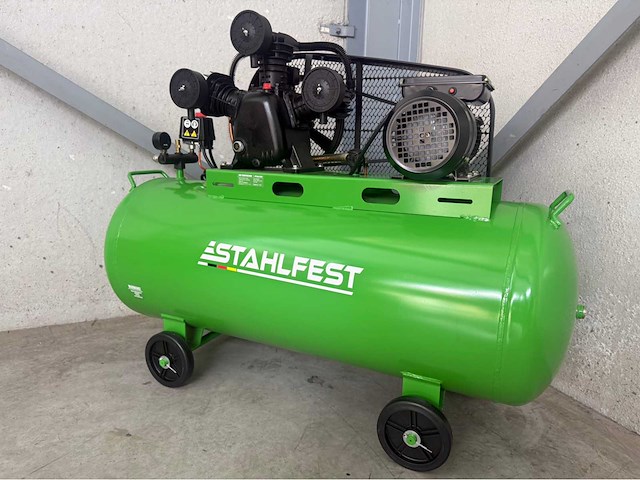 Stahlfest 200 liter 3-cilinder zuigercompressor - afbeelding 2 van  8