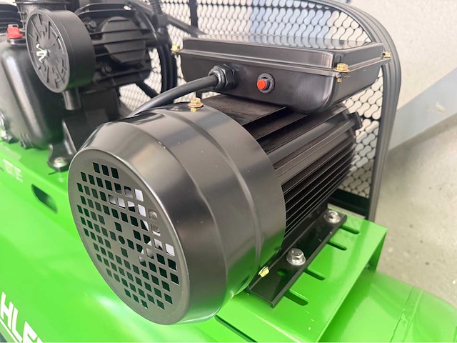 Stahlfest 200 liter 3-cilinder zuigercompressor - afbeelding 8 van  8