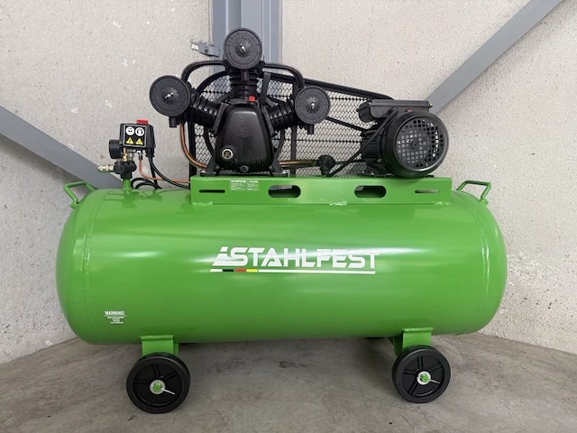 Stahlfest 200 liter 3-cilinder zuigercompressor - afbeelding 3 van  8