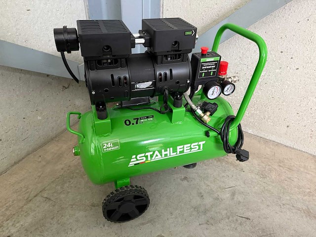Stahlfest 24 liter olievrije compressor - afbeelding 16 van  21
