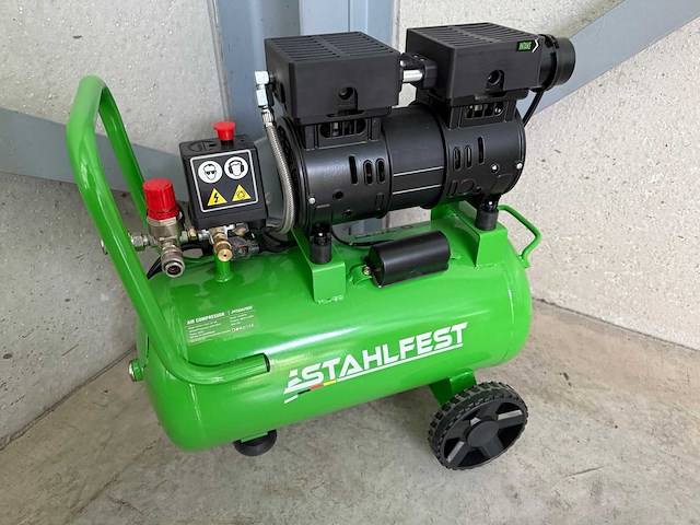 Stahlfest 24 liter olievrije compressor - afbeelding 17 van  19