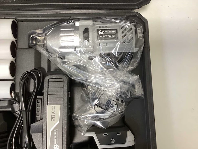 Stahlgruppe 20v accu slagmoersleutel - incl. 2x 20v accu + acculader + krachtdoppen in koffer - afbeelding 2 van  10