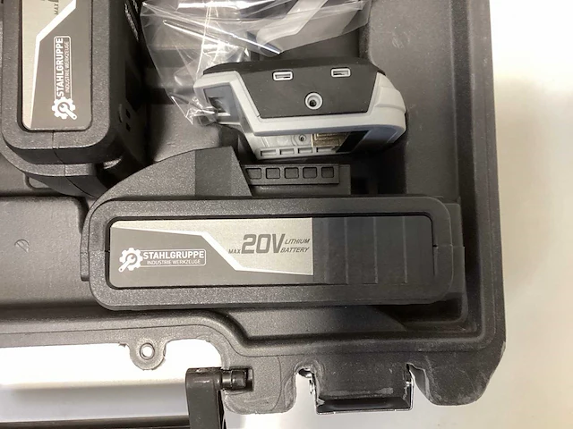 Stahlgruppe 20v accu slagmoersleutel - incl. 2x 20v accu + acculader + krachtdoppen in koffer - afbeelding 9 van  10