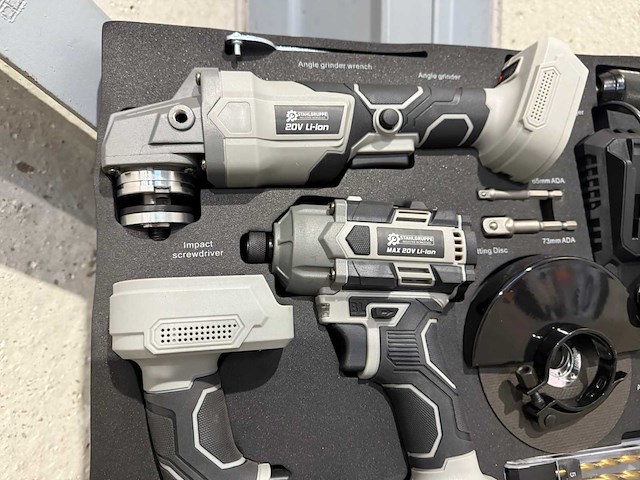 Stahlgruppe 4-delige set accu gereedschappen - afbeelding 15 van  18