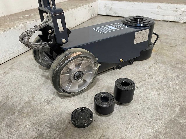 Stahlgruppe 80 ton hydropneumatische krik - afbeelding 14 van  15