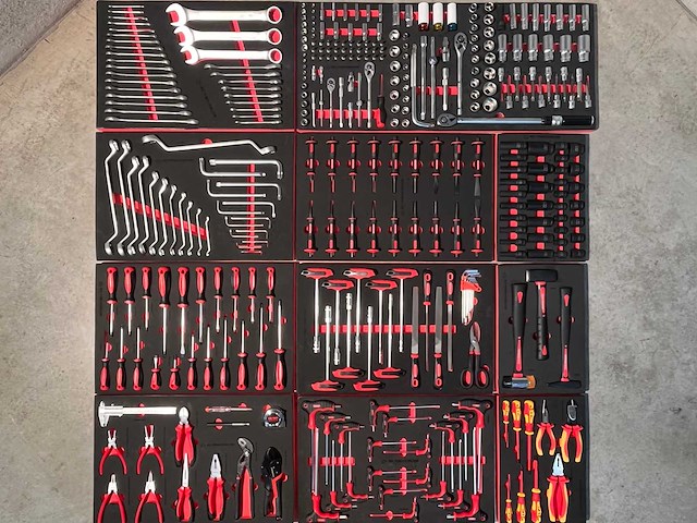 Stahlgruppe sg32-24 gevulde gereedschapswagen - afbeelding 31 van  37