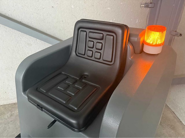 Stahlwelle ecoclean zelfrijdende veegmachine - afbeelding 6 van  16