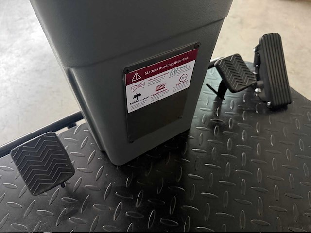 Stahlwelle ecoclean zelfrijdende veegmachine - afbeelding 11 van  28