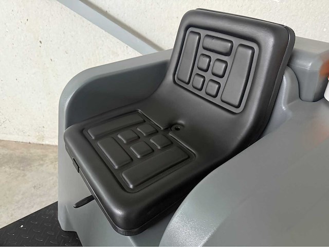 Stahlwelle ecoclean zelfrijdende veegmachine - afbeelding 13 van  28