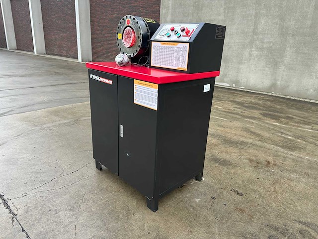 Stahlworks - 2024 - sw- 51 - hydraulische slangenpers - afbeelding 15 van  16