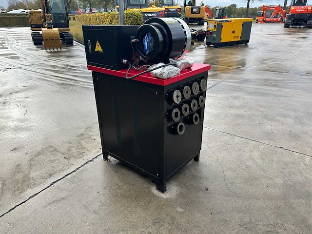 Stahlworks - 2024 - sw-51 - hydraulische slangenpers - afbeelding 9 van  14