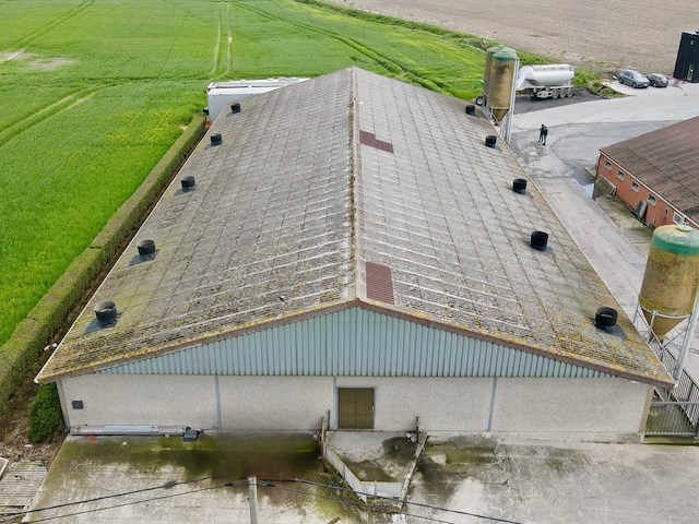 Stal 44x22m - panelen 20cm dikte - afbeelding 1 van  8