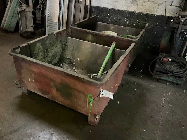 Stalen afvalcontainer (2x) - afbeelding 1 van  6