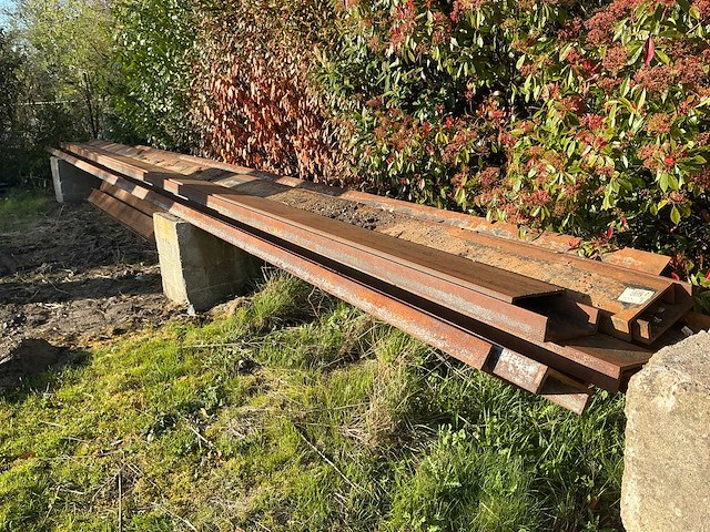 Stalen balk (16x) - afbeelding 1 van  4