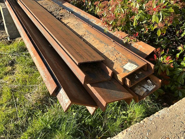 Stalen balk (16x) - afbeelding 2 van  4