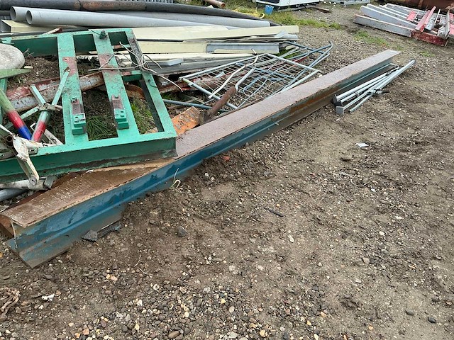 Stalen balk - afbeelding 3 van  3