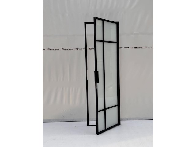 Stalen binnendeur afgemastikeerd - afbeelding 1 van  5