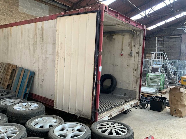 Stalen container - afbeelding 3 van  6