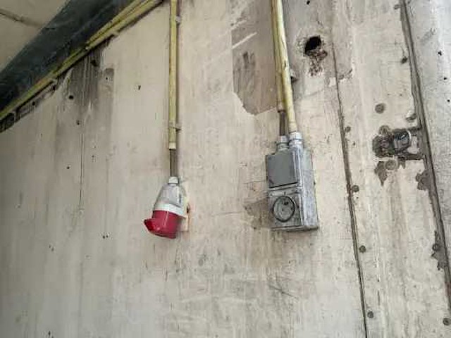 Stalen container - afbeelding 2 van  6