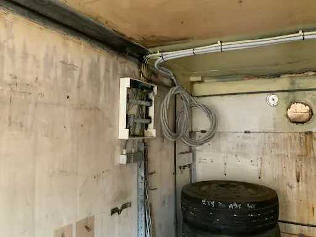 Stalen container - afbeelding 4 van  6