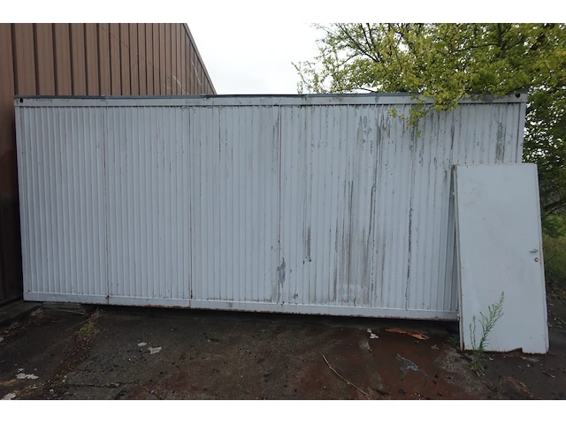 Stalen container - afbeelding 1 van  5