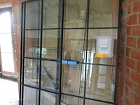 Stalen deur met glas + 2 vaste stalen ramen met glas - afbeelding 2 van  3
