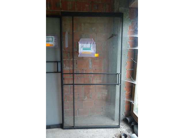 Stalen deur met glas - afbeelding 1 van  3