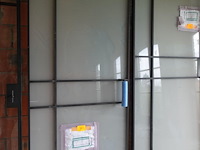 Stalen deur met melkglas - afbeelding 2 van  3