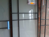 Stalen deur met melkglas - afbeelding 2 van  3