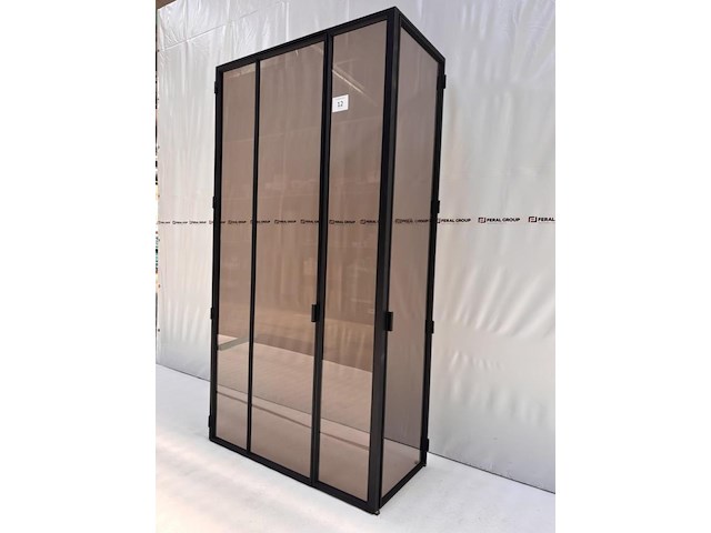 Stalen deurgeheel in hoekopstelling - afbeelding 3 van  7