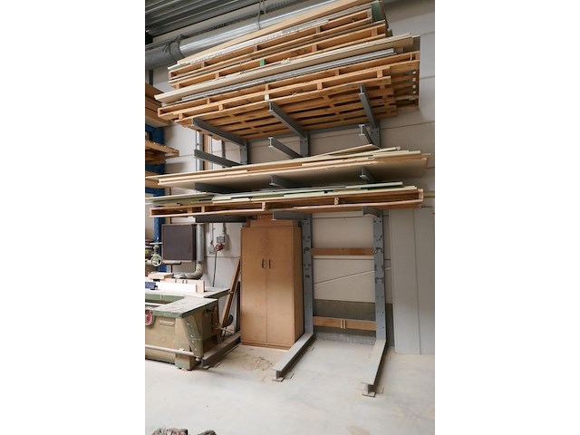 Stalen draagarmrek - afbeelding 1 van  3