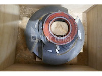 Stalen freeskop in houten kist deel 1 - afbeelding 1 van  4