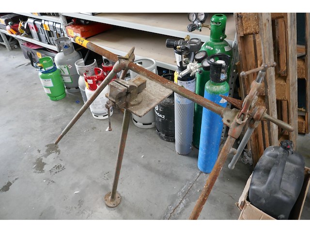 Stalen klembuis met bankschroef - afbeelding 2 van  4