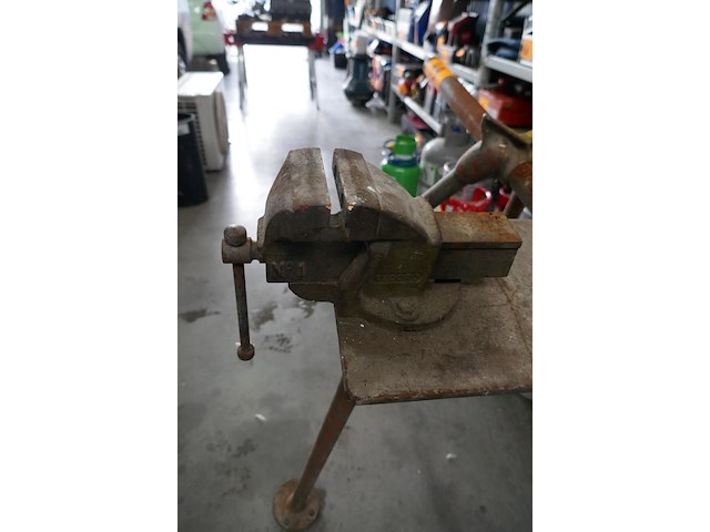 Stalen klembuis met bankschroef - afbeelding 4 van  4