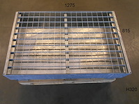 Stalen opslag-en opvangbak voor 2 vaten