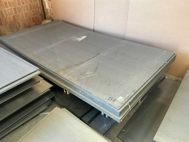 Stalen plaat (27x) - afbeelding 1 van  4