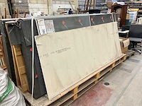 Stalen raamkozijn met dubbel glas (4x) - afbeelding 2 van  2