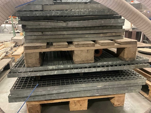 Stalen roostervloer (16x) - afbeelding 4 van  5