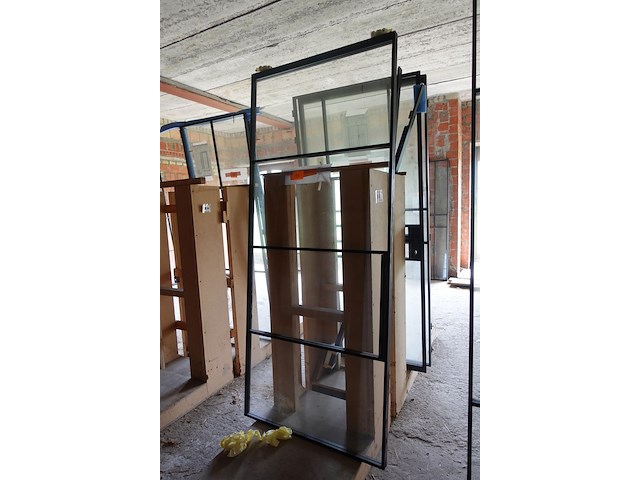 Stalen schuifdeur met glas - afbeelding 3 van  3