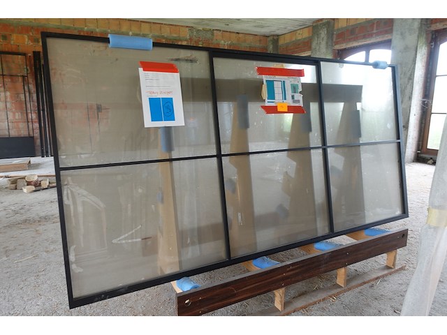 Stalen schuifdeur met glas - afbeelding 2 van  3