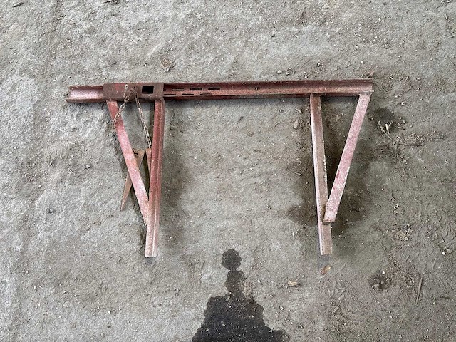 Stalen steigerconsoles (39x) - afbeelding 1 van  3
