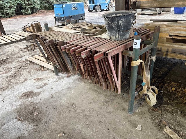 Stalen steigerconsoles (39x) - afbeelding 2 van  3