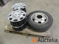 Stalen velgen voor auto peugeot 206 + 1 wiel voor renault master bestelwagen - afbeelding 1 van  8