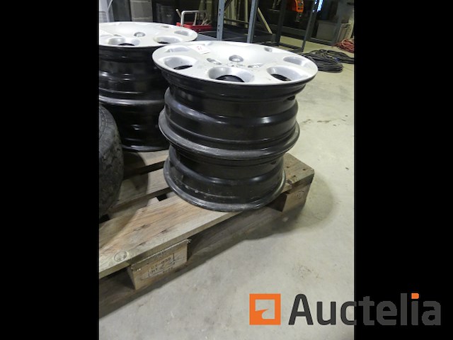 Stalen velgen voor auto peugeot 206 + 1 wiel voor renault master bestelwagen - afbeelding 6 van  8